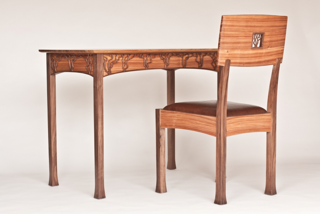 desk_full